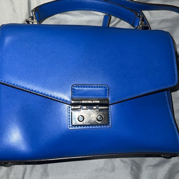 Michael Kors Blue Crossbody Bag - Picture 4 of 8